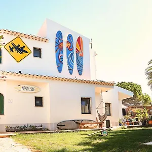 https://algarve-surf-hostel-sagres.hotelaalgarve.com