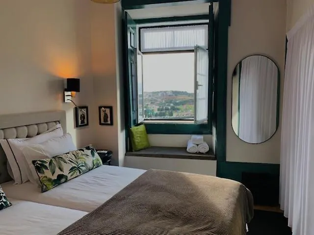 Affittacamere Ilha 12 Suites Coimbra
